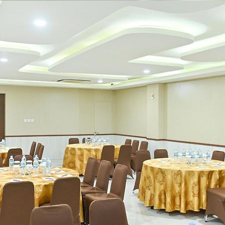 Kawana Hotel Padang  Extérieur photo